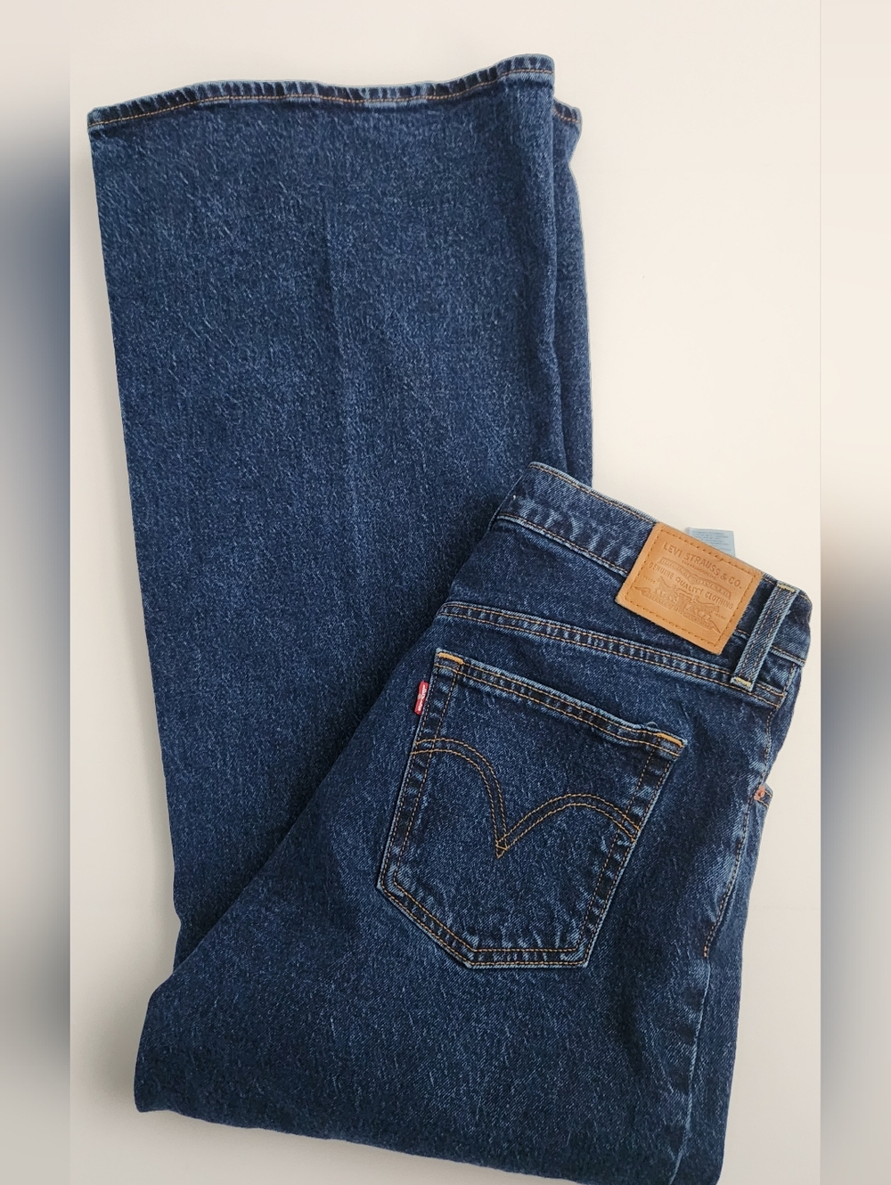 Levi's Ribcage Bell Jeans Size 31 - Picture 3 of 14